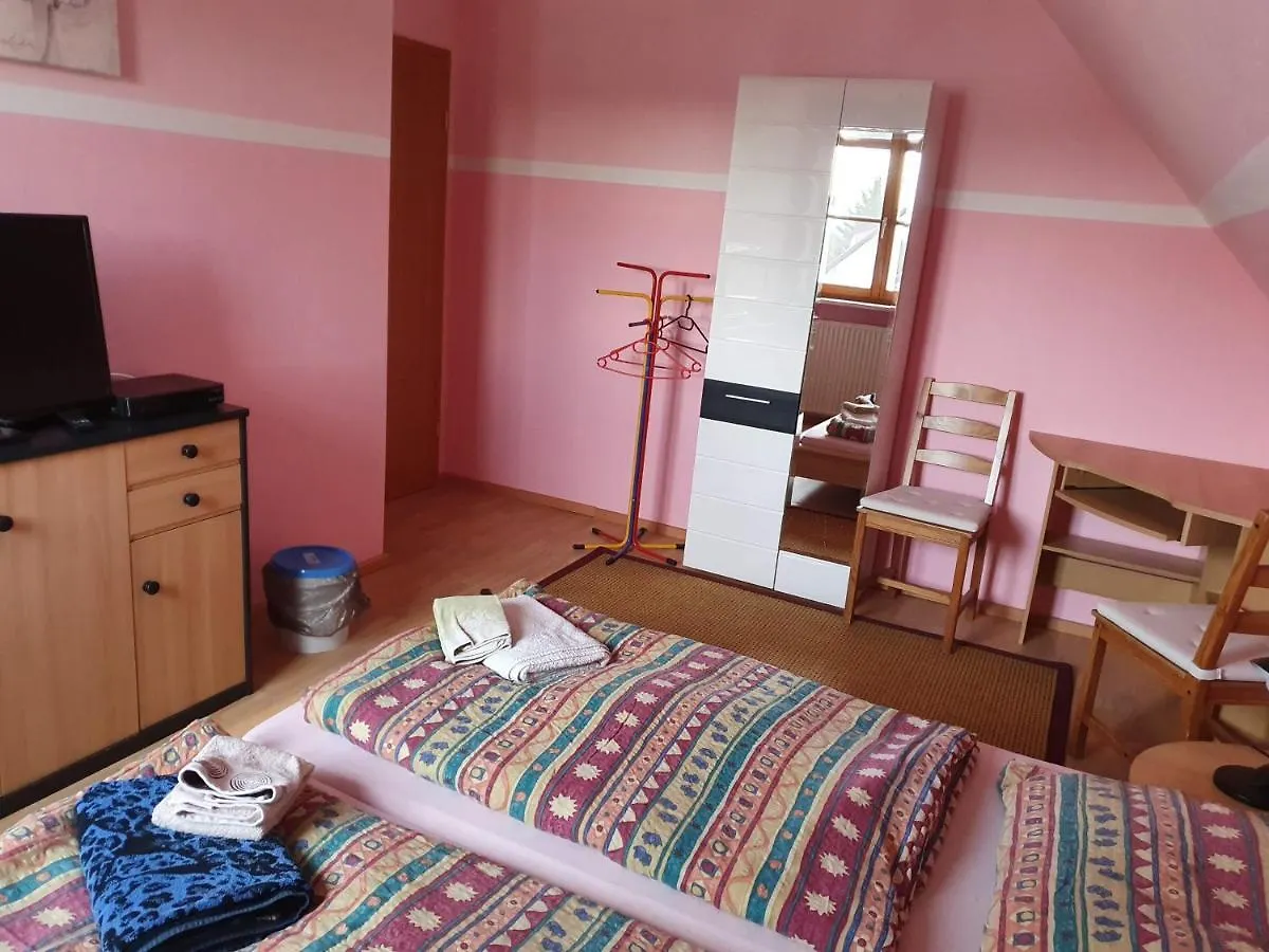 Homestay Villa Blue Noerdlingen Germany