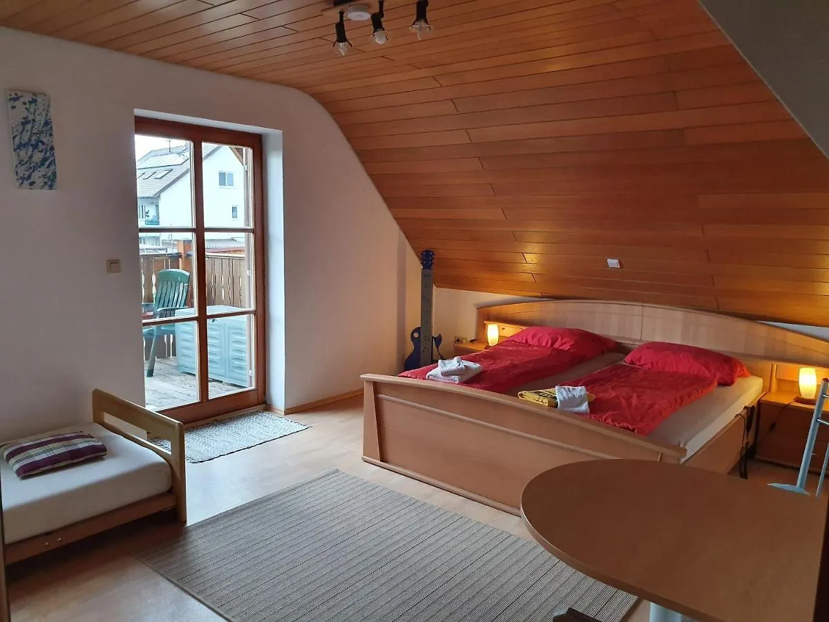 Homestay Villa Blue Noerdlingen