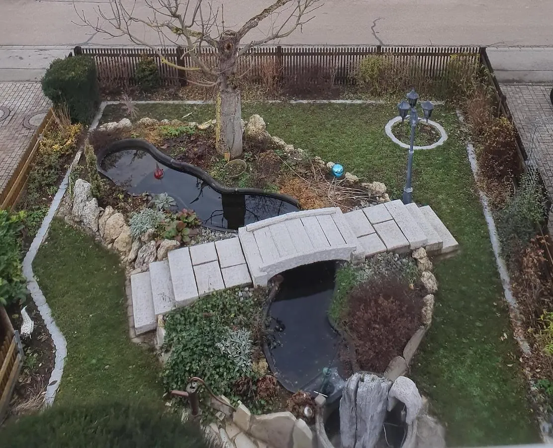 Homestay Villa Blue Noerdlingen